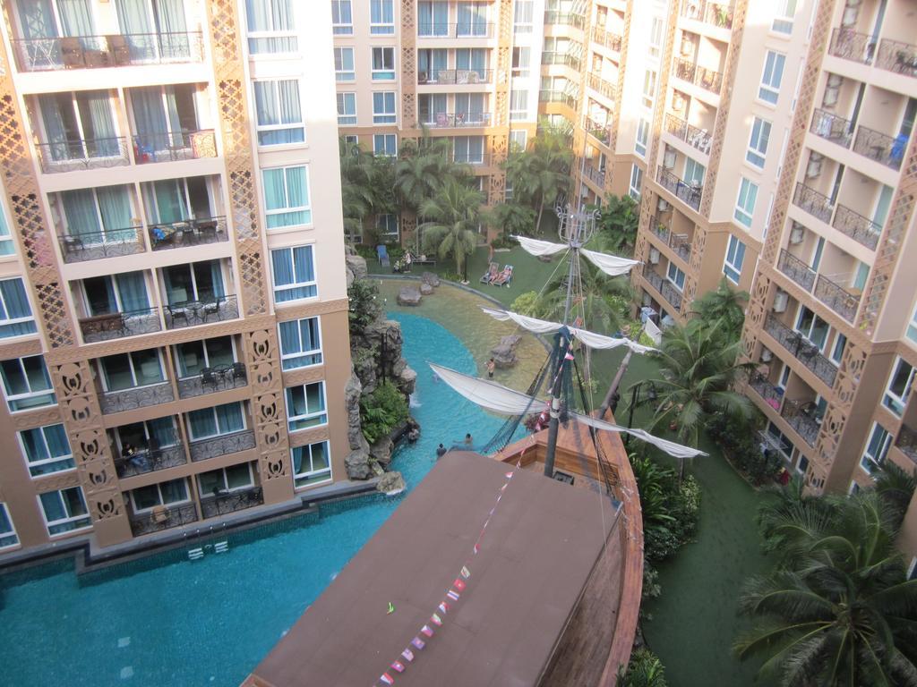 Atlantis Condo Resort Pattaya Джомтьен Экстерьер фото