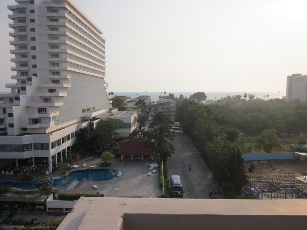 Atlantis Condo Resort Pattaya Джомтьен Экстерьер фото