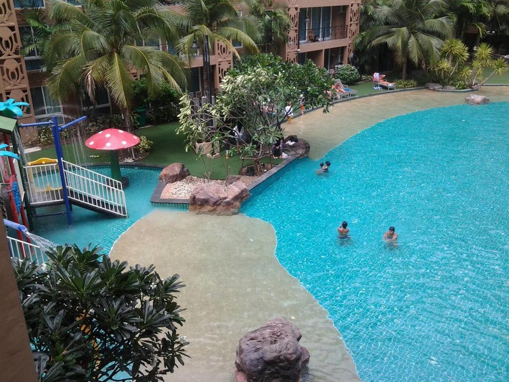 Atlantis Condo Resort Pattaya Джомтьен Экстерьер фото