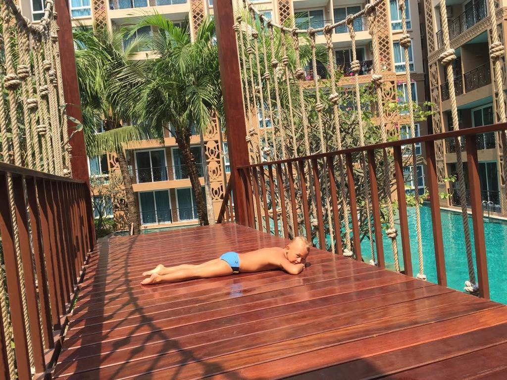 Atlantis Condo Resort Pattaya Джомтьен Экстерьер фото